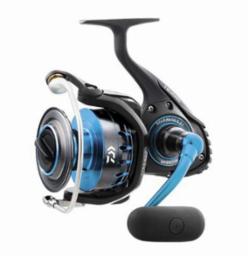 DAIWA SALTIST 8000  REEL SPINNING 9bb 5.3:1 370/30